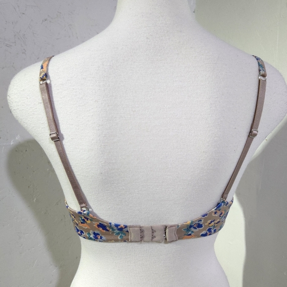 Arie | Floral Print Women's Bra - Picture 5 of 8